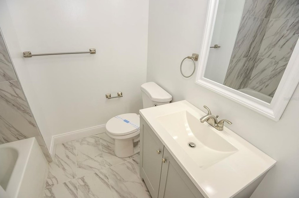 138 Kingston Ave, Daytona Beach FL 32114-2175 exterior