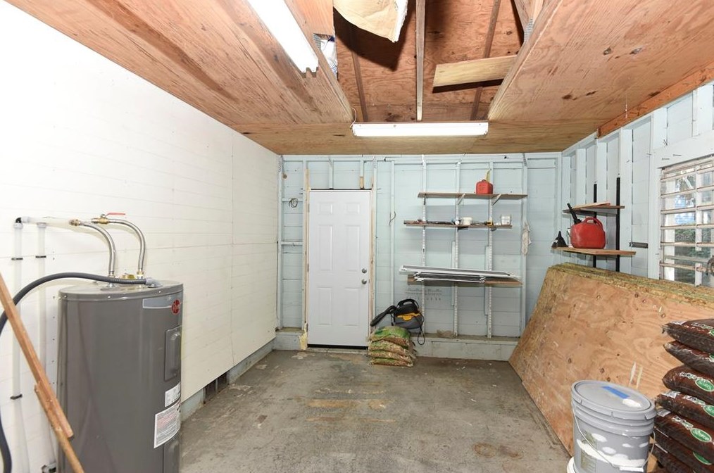 138 Kingston Ave, Daytona Beach FL 32114-2175 exterior