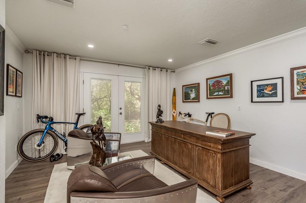 1345 Curlew Rd, Dunedin FL 34698-1924 exterior