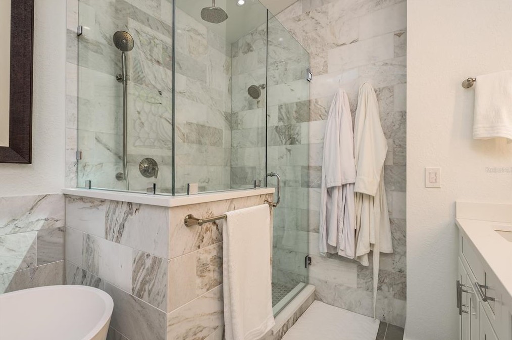 1345 Curlew Rd, Dunedin FL 34698-1924 exterior