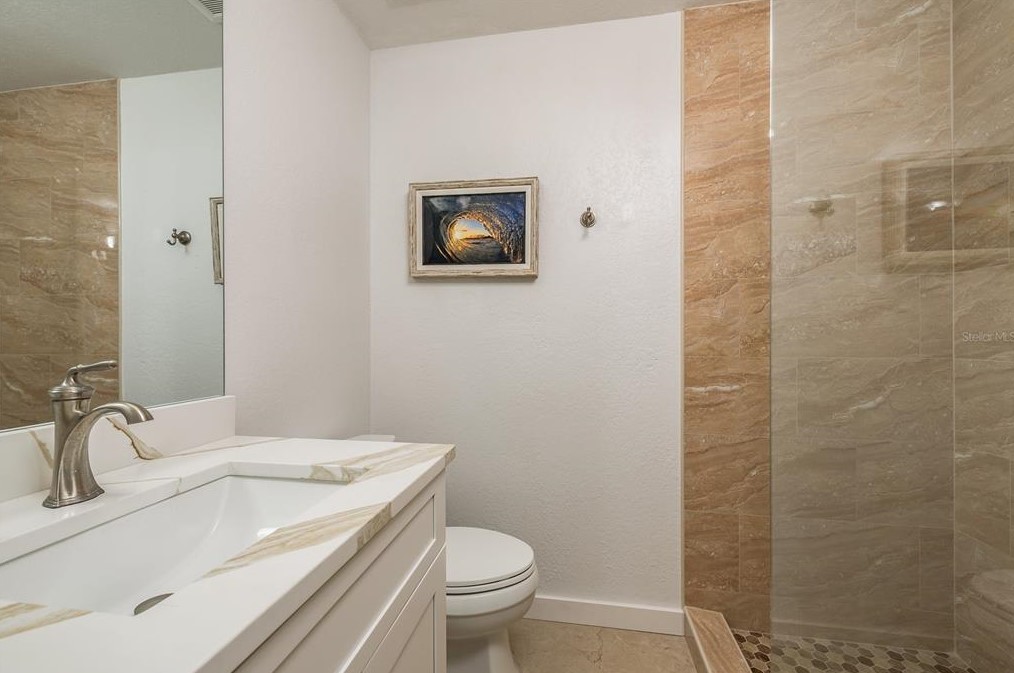 1345 Curlew Rd, Dunedin FL 34698-1924 exterior