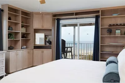 11000 Gulf Boulevard #1002, Treasure Island, FL 33706 - Photo 23