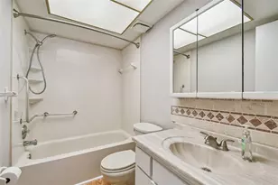 11200 102nd Ave, Seminole, FL 33778 - Photo 15