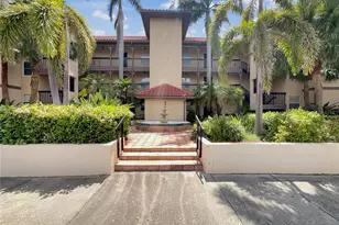 2400 Feather Sound Dr, Clearwater, FL 33762 - Photo 1