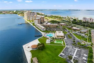 5200 Brittany Dr S, Saint Petersburg, FL 33715 - Photo 35