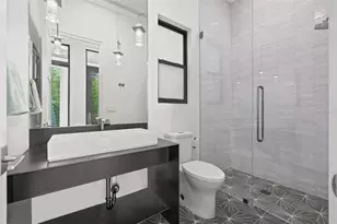 103 5th Ave N, Saint Petersburg, FL 33701 - Photo 27