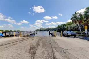 1308 E Lemon St, Tarpon Springs, FL 34689 - Photo 15