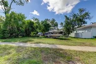 1308 E Lemon St, Tarpon Springs, FL 34689 - Photo 7