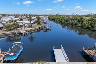 363 Mt Richmond Ave NE, Saint Petersburg, FL 33702 - Photo 9