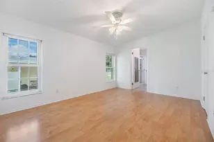 37449 Gill Ave, Zephyrhills, FL 33541 - Photo 45