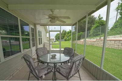 37449 Gill Avenue, Zephyrhills, FL 33541 - Photo 5