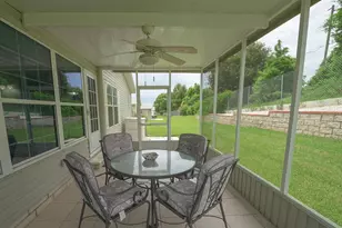 37449 Gill Ave, Zephyrhills, FL 33541 - Photo 5