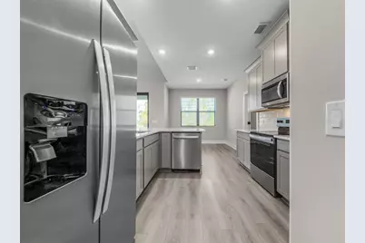 12152 Snow Bird Avenue, Port Charlotte, FL 33981 - Photo 9