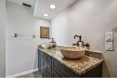 529 Johns Pass Avenue, Madeira Beach, FL 33708 - Photo 31