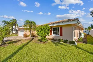 529 Johns Pass Ave, Madeira Beach, FL 33708 - Photo 5