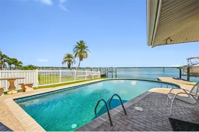 529 Johns Pass Avenue, Madeira Beach, FL 33708 - Photo 1