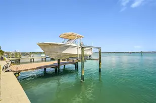 529 Johns Pass Ave, Madeira Beach, FL 33708 - Photo 7