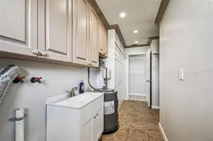 529 Johns Pass Ave, Madeira Beach, FL 33708 - Photo 23