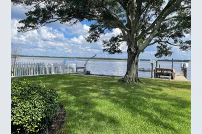 6151 Bayou Grande Boulevard NE, Saint Petersburg, FL 33703 - Photo 13