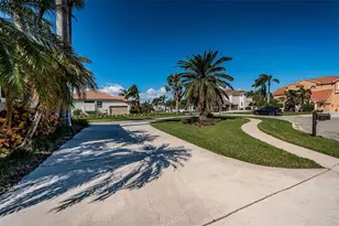 5944 Bay Dr S, Gulfport, FL 33707 - Photo 45