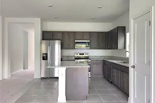 3033 54th Ave N, Saint Petersburg, FL 33714 - Photo 13