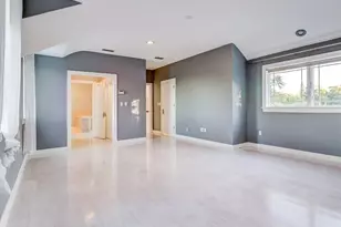 518 Riverside Dr, Tarpon Springs, FL 34689 - Photo 35