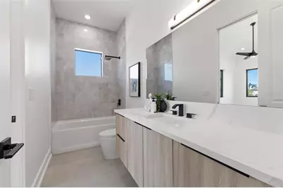 1954 Iowa Avenue NE, Saint Petersburg, FL 33703 - Photo 65