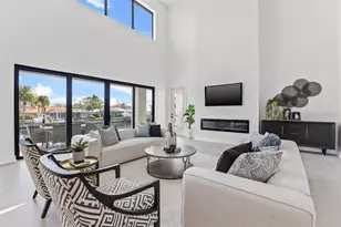 1954 Iowa Ave NE, Saint Petersburg, FL 33703 - Photo 11