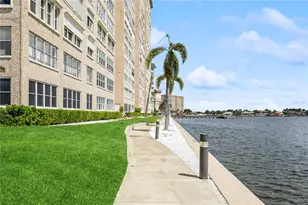 5200 Brittany Dr S, Saint Petersburg, FL 33715 - Photo 33