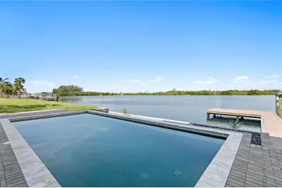 5811 Mariner Street, Tampa, FL 33609 - Photo 3