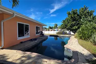 552 Tradewinds Dr, Dunedin, FL 34698 - Photo 69