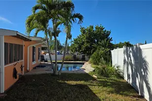 552 Tradewinds Dr, Dunedin, FL 34698 - Photo 43