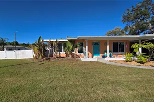 552 Tradewinds Dr, Dunedin, FL 34698 - Photo 29