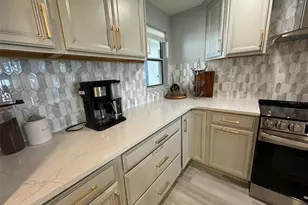 5537 Sea Forest Dr, New Port Richey, FL 34652 - Photo 5