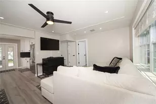 1779 Shore Acres Blvd NE, Saint Petersburg, FL 33703 - Photo 3