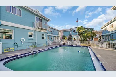 483 E Shore Drive #D3, Clearwater Beach, FL 33767 - Photo 17