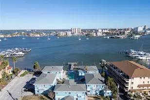 483 E Shore Dr, Clearwater Beach, FL 33767 - Photo 23