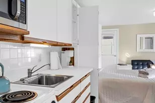 483 E Shore Dr, Clearwater Beach, FL 33767 - Photo 9