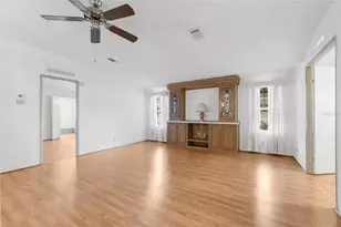 34124 Estates Ln, Wesley Chapel, FL 33543 - Photo 15