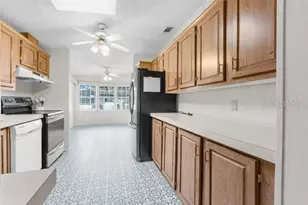 34124 Estates Ln, Wesley Chapel, FL 33543 - Photo 13