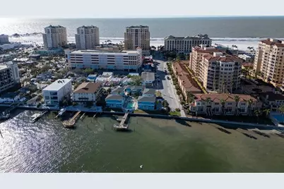 483 E Shore Drive #D4, Clearwater Beach, FL 33767 - Photo 3