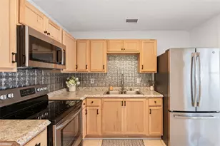 3918 W Fig St, Tampa, FL 33609 - Photo 9