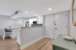 1430 Gulf Blvd, Clearwater Beach, FL 33767 - Photo 5