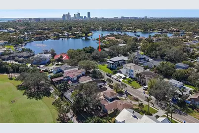 808 Monterey Boulevard NE, Saint Petersburg, FL 33704 - Photo 3