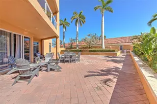 501 Mandalay Ave, Clearwater Beach, FL 33767 - Photo 51