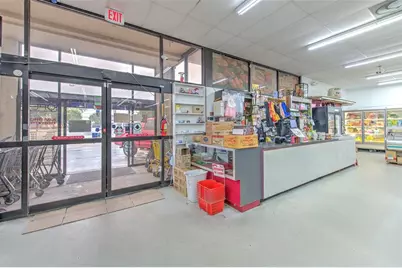 4021 W Hillsborough Avenue, Tampa, FL 33614 - Photo 3