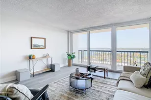 400 Island Way, Clearwater Beach, FL 33767 - Photo 19