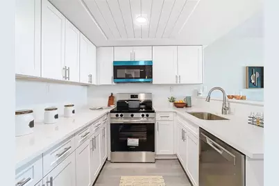 400 Island Way #1411, Clearwater Beach, FL 33767 - Photo 9