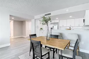 400 Island Way, Clearwater Beach, FL 33767 - Photo 17