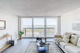 400 Island Way, Clearwater Beach, FL 33767 - Photo 21